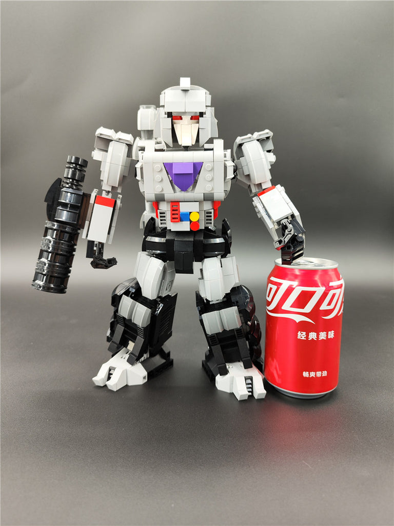 Megatron YOURBRICKS 20002 Creator with 812 Pieces