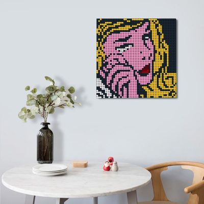 Crying girl-Pixel art Creator MOC-90102 With 2304 Pieces