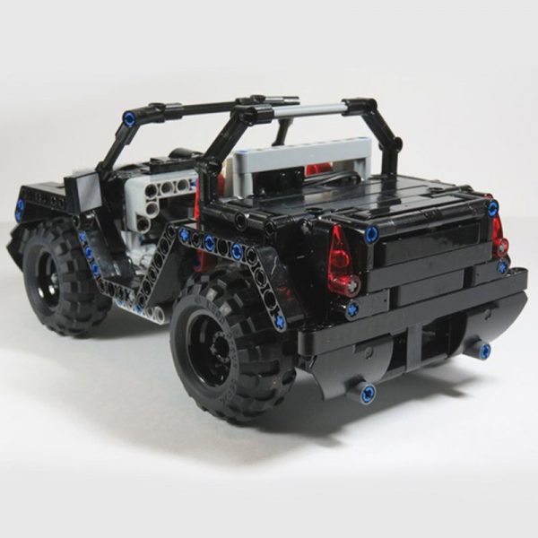 RC Mini Jeep Technician MOC-3879 with 587 pieces