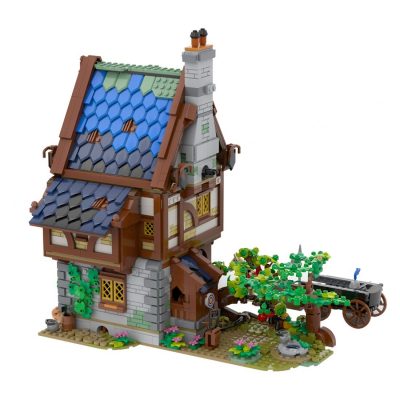 Medieval Tavern MODULAR BUILDING MOC-83786 by Gr33tje13 with 2283 pieces