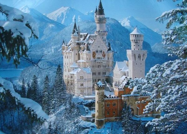 Schloss Neuschwanstein MODULAR BUILDING WANGE 6226 with 1969 pieces