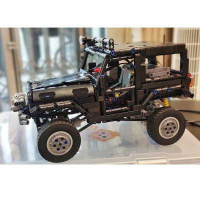 Jeep Wrangler 1:15 TECHNICIAN MOC-79593 by dpi2000 with 1124 pieces