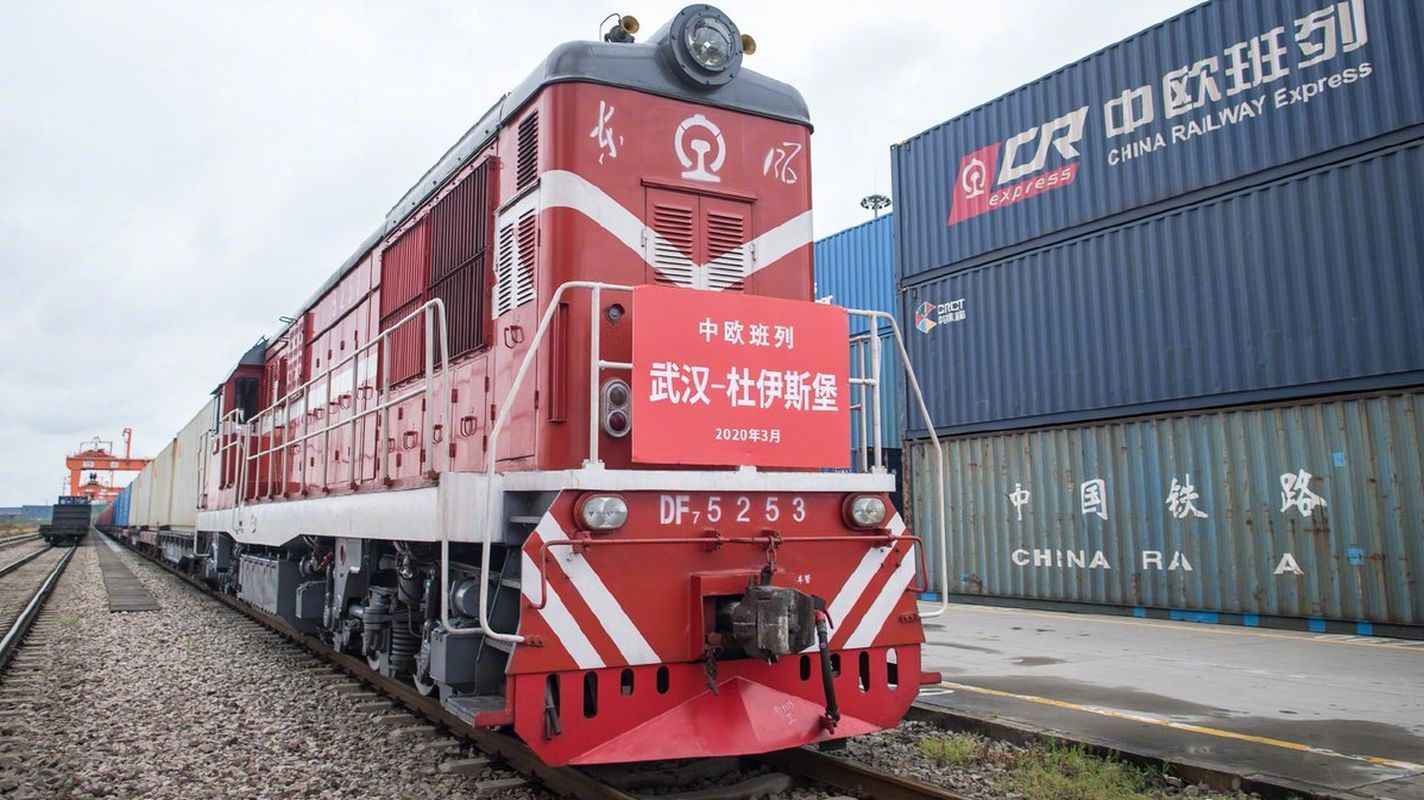 Technic KAZI KY 98219 Dongfeng 5 diesel locomotive